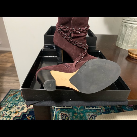 Vince Camuto- John Camuto Rubidio bootie - Picture 9 of 12